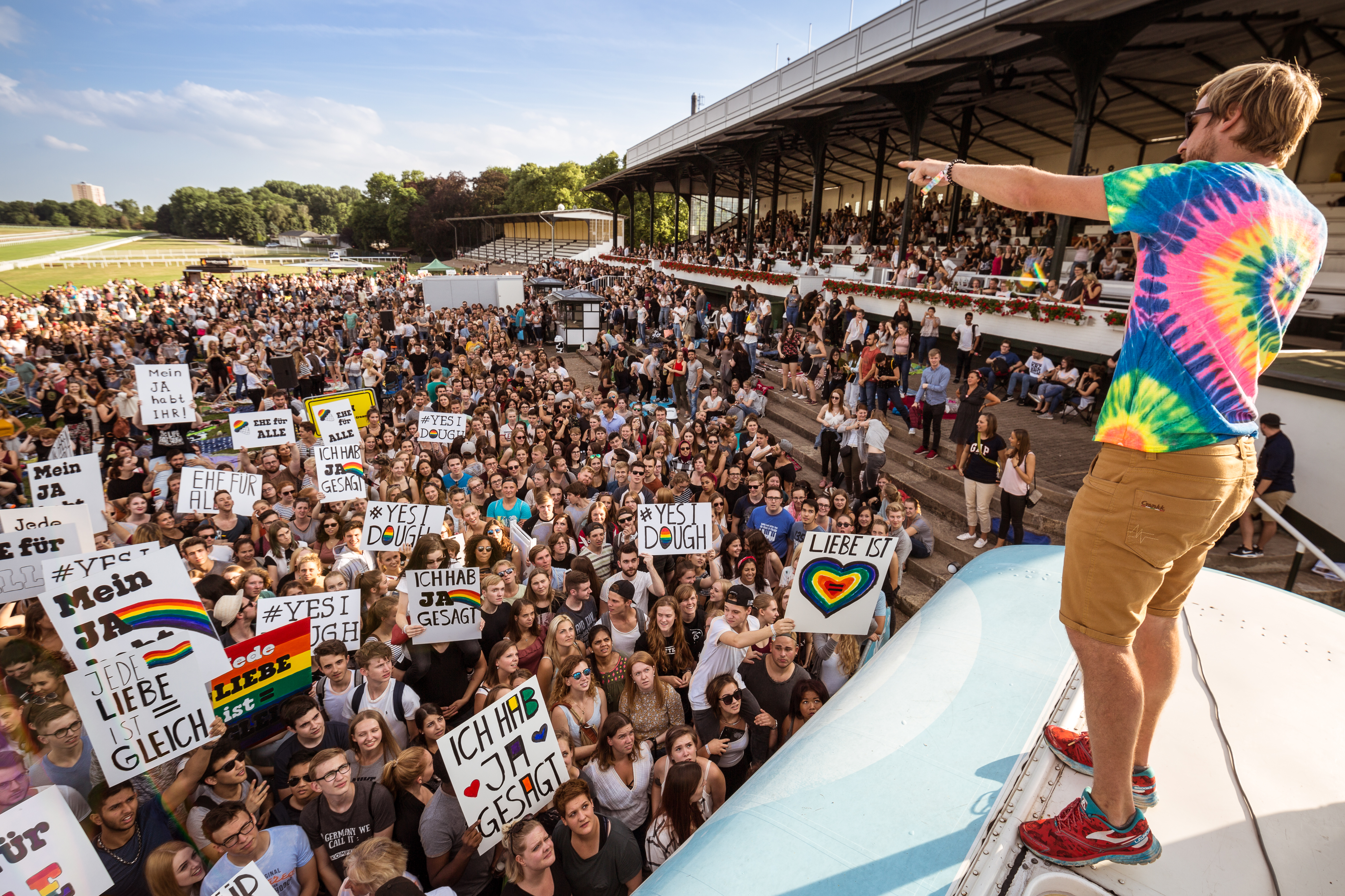 Kreativ Agentur Hamburg Kreativ Konzept Event Out Of Home Ben And Jerrys - DIE YESTIVAL TOUR