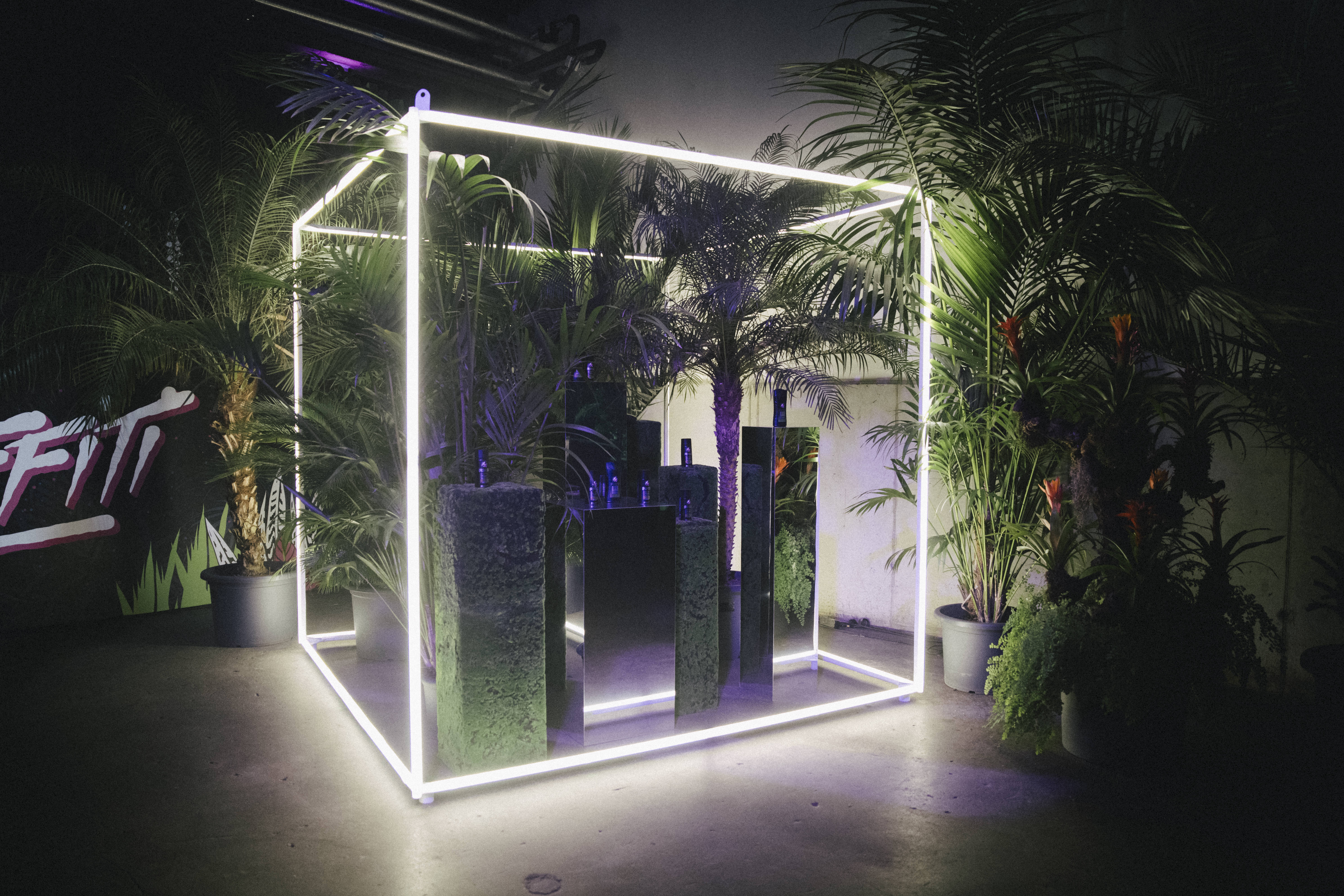 Digitalagentur Hamburg Digitalkonzept Outdoor Fresh Forest Graffiti. Eine Party mit bekannten Live-Acts, guten Drinks und Goodiebags im AXE-Design.